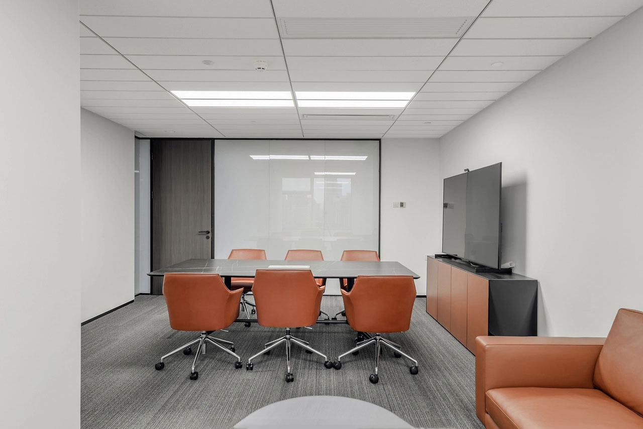 347平米开封厂房办公室装修设计效果图