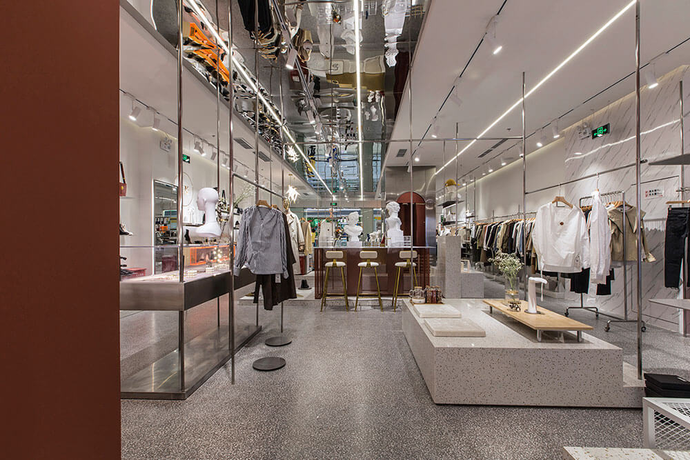 180平米开封服装店面装修设计效果图