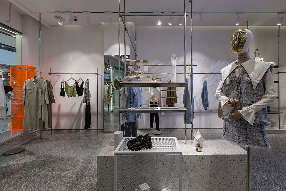 180平米开封服装店面装修设计效果图